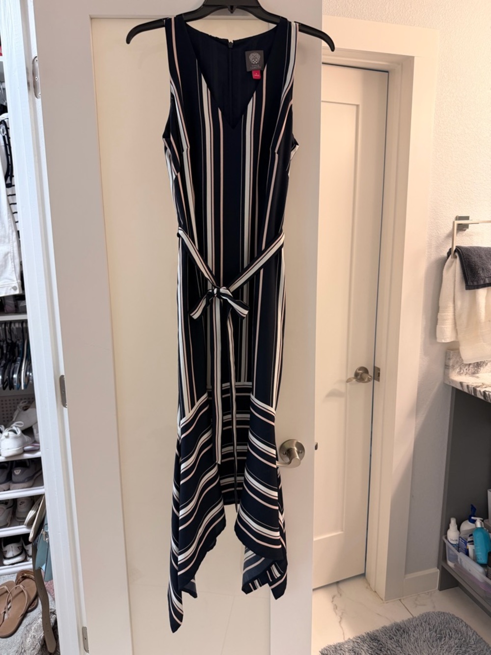 NWOT Vince Camuto Navy Striped Asymmetrical Midi Dress Size 6
